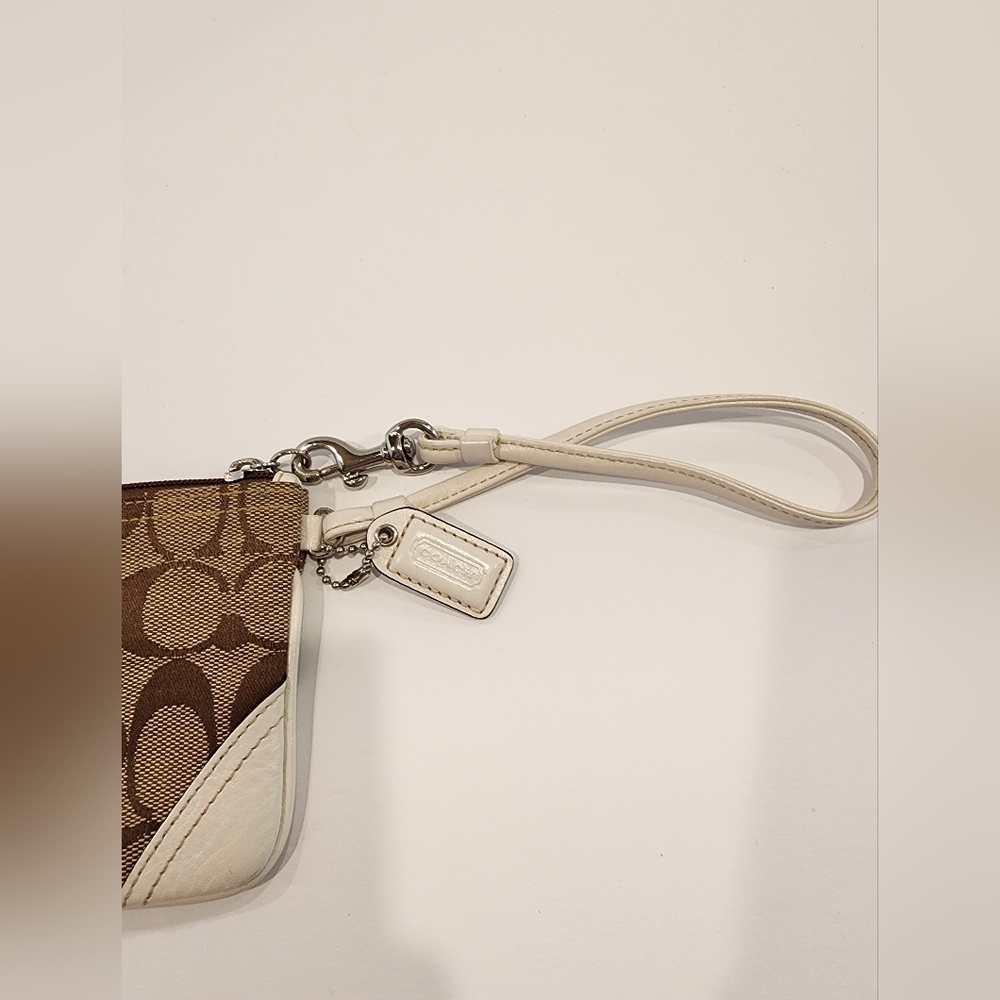Coach Signature Canvas Leather Trim Wristlet - Picture 4 of 5